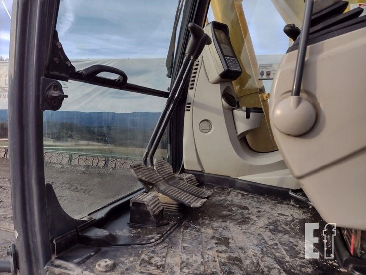 2020-kobelco-sk170-lc-10-image-11