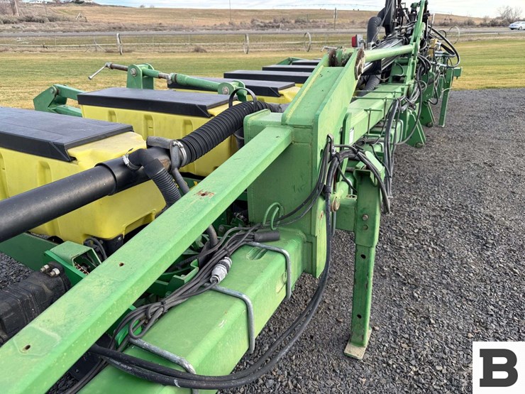john-deere-1720-image-44