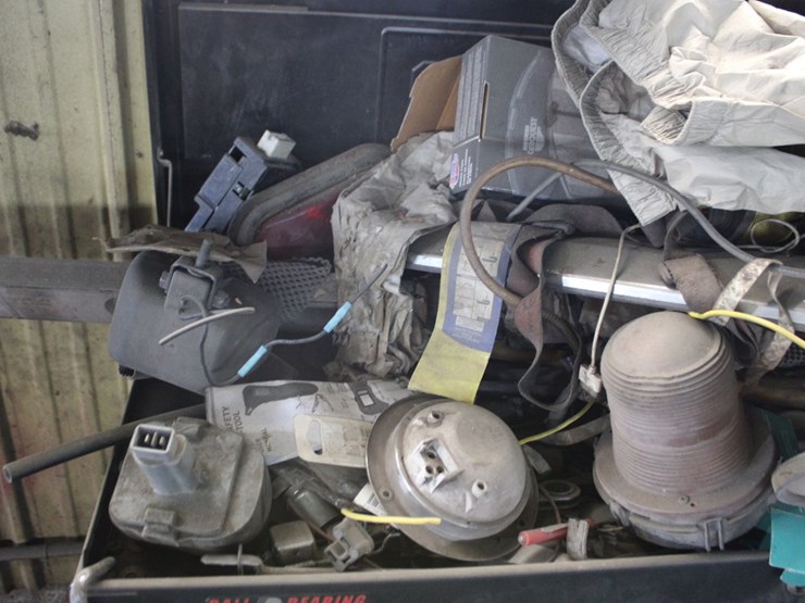 craftsman-21-drawer-tool-box-with-content-image-3