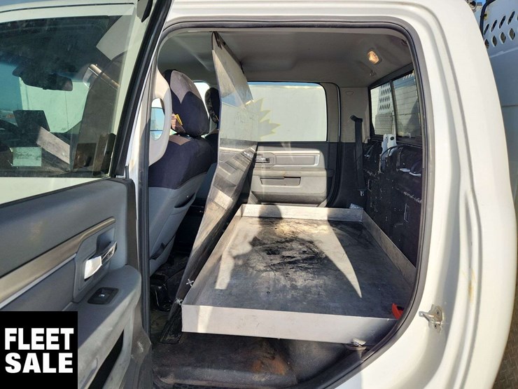 2014-ram-4500-slt-image-15