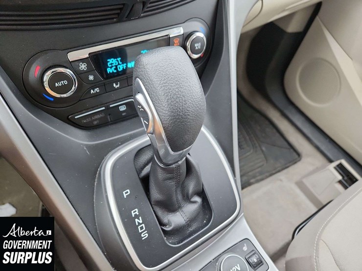 2013-ford-escape-se-image-21