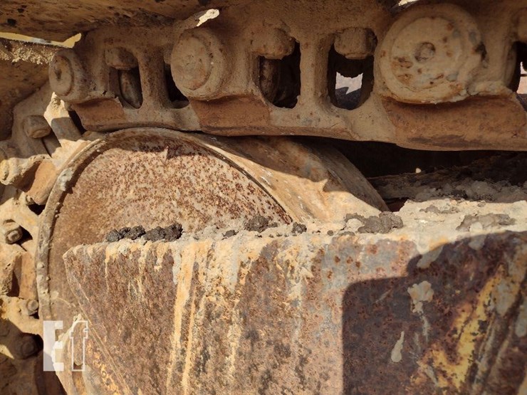 caterpillar-d6h-image-24