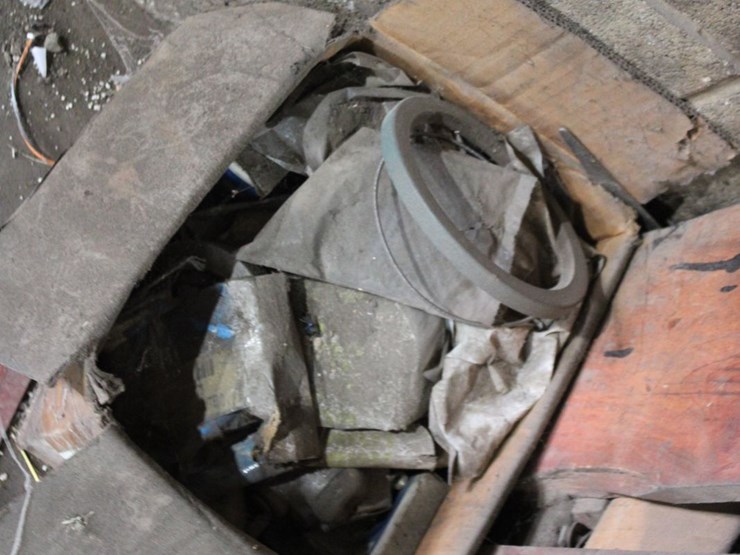 lot-of-various-hoses,hydraulic-lines,-and-misc-image-3