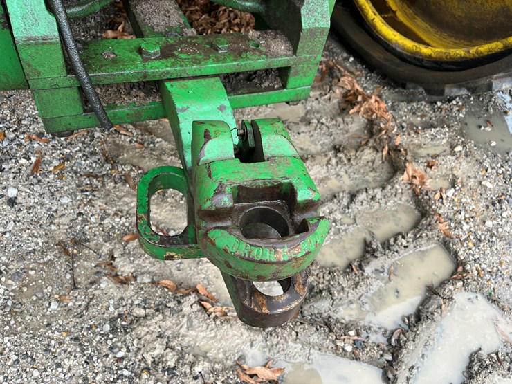 2014-john-deere-8370rt-image-16