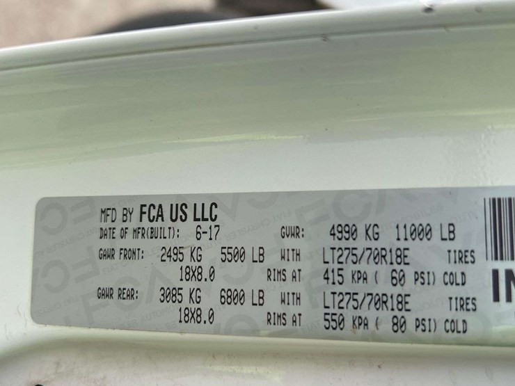 2017-dodge-3500-image-6