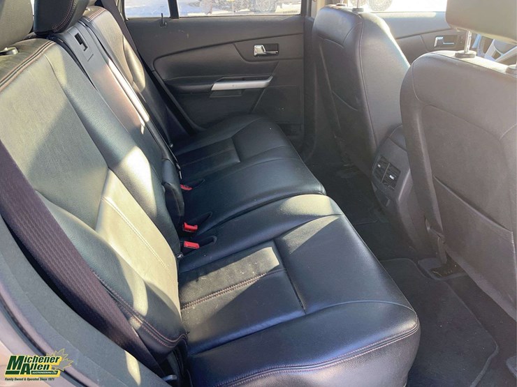 2012-ford-edge-image-17