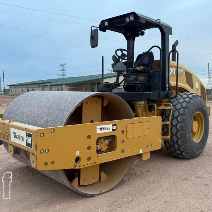 2013 CATERPILLAR CS56B