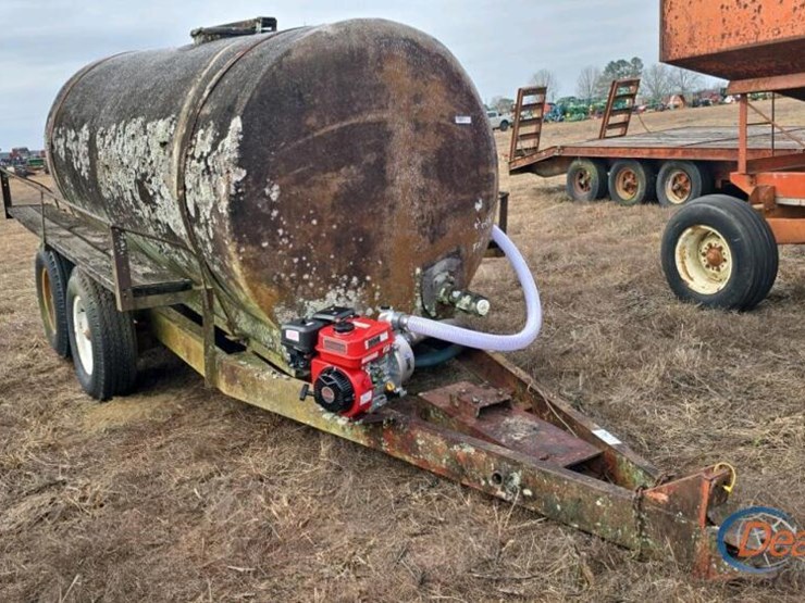 1000-gal-nurse-tank-on-trailer:-new-pump-image-2