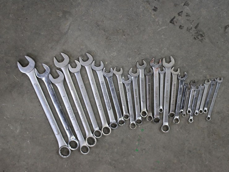 various-size-set-of-wrenches-image-1
