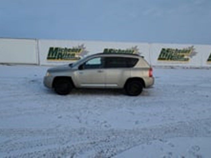 2010-jeep-compass-image-5