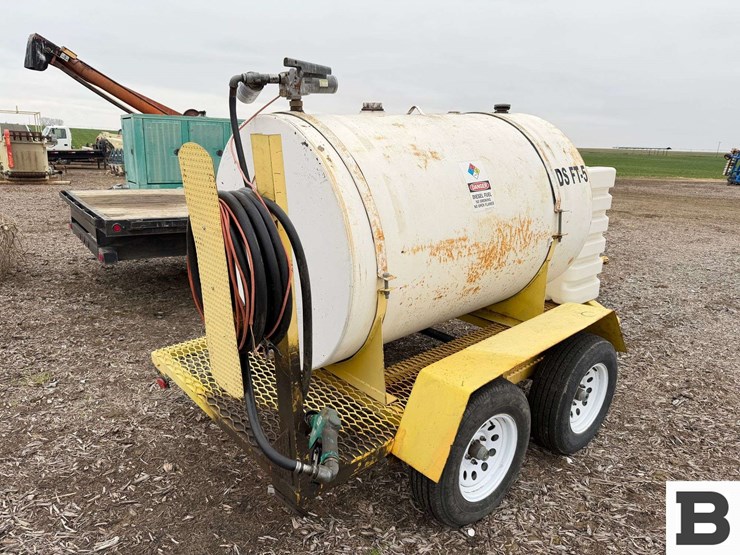 homemade-fuel-trailer-image-4