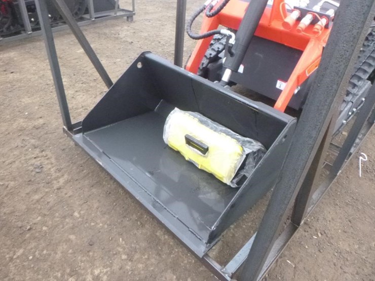 2025-agt-ysrt14-skid-steer-track-loader-image-7