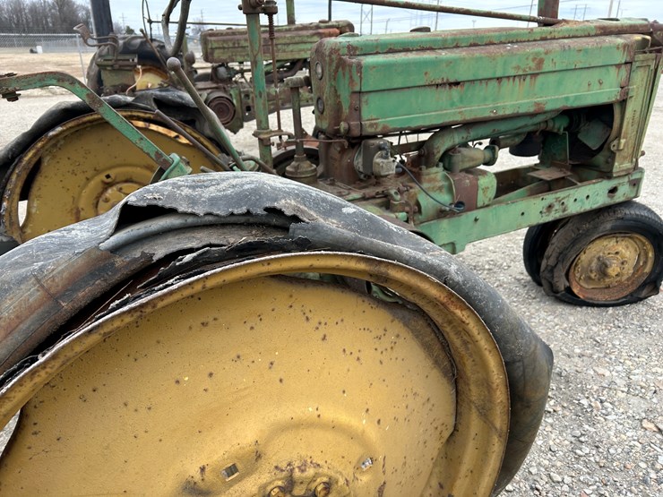 john-deere-b-image-7