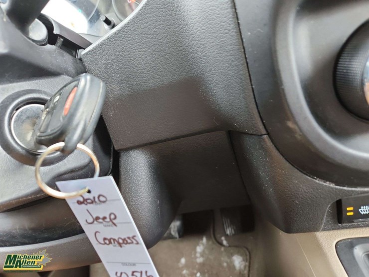 2010-jeep-compass-image-24