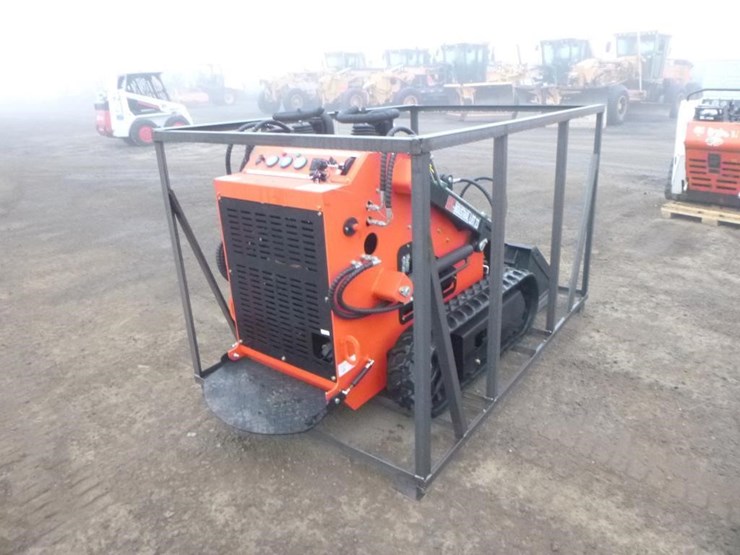 2025-agt-lrt23-skid-steer-track-loader-image-3