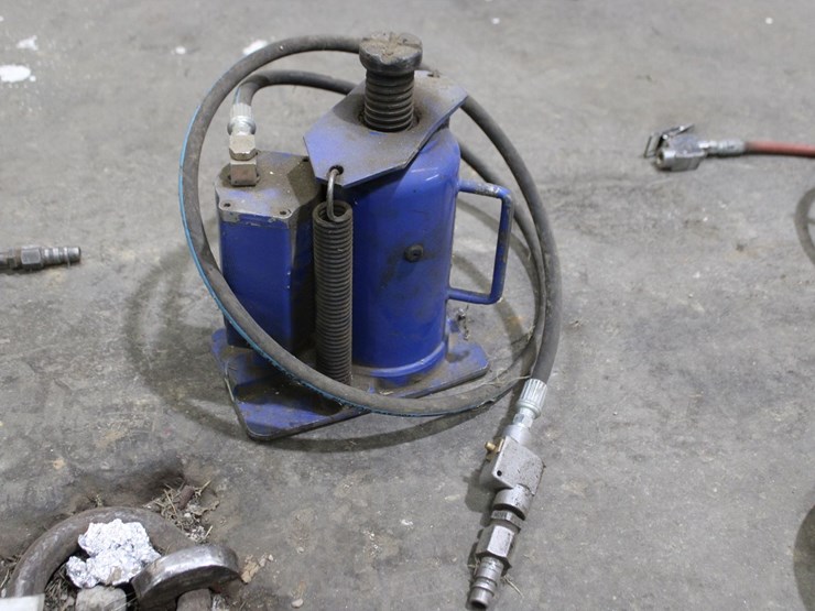 atd-air/hydraulic-20-ton-bottle-jack-image-2