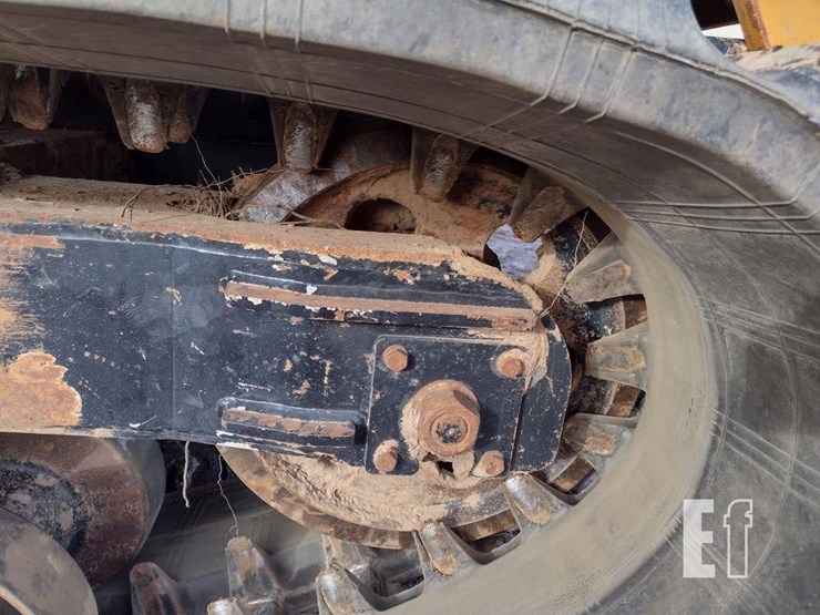 2017-morooka-mst3000vd-image-18