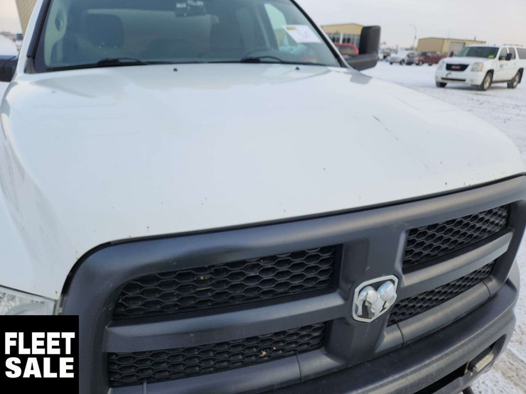 2015-ram-5500-4x4-s/a-service-truck-image-40