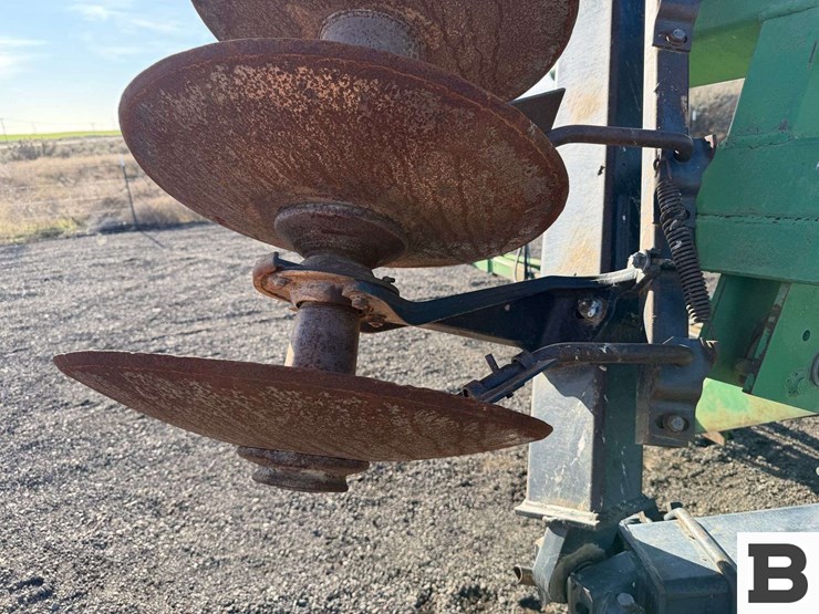 john-deere-650-image-24