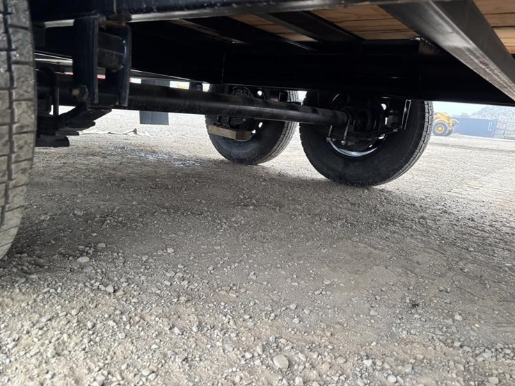 2026-southland-hbat7-24-flatbed-trailer-image-25