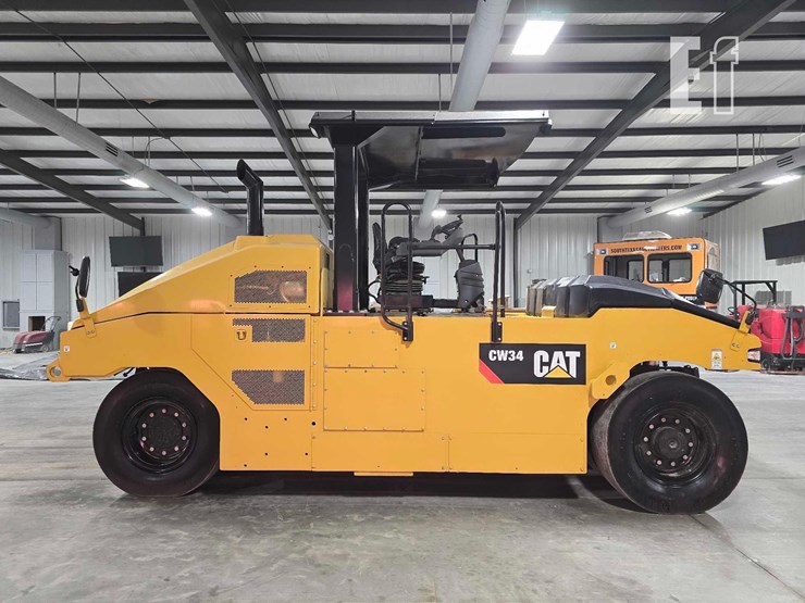 2016-caterpillar-cw34-image-6