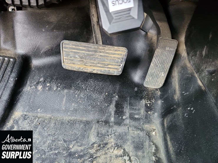 2017-chevrolet-silverado-1500-image-24