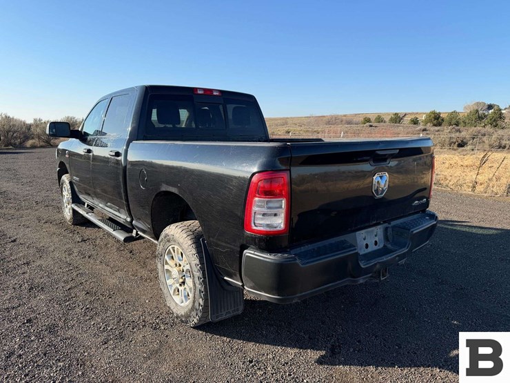 2019-dodge-2500-image-3