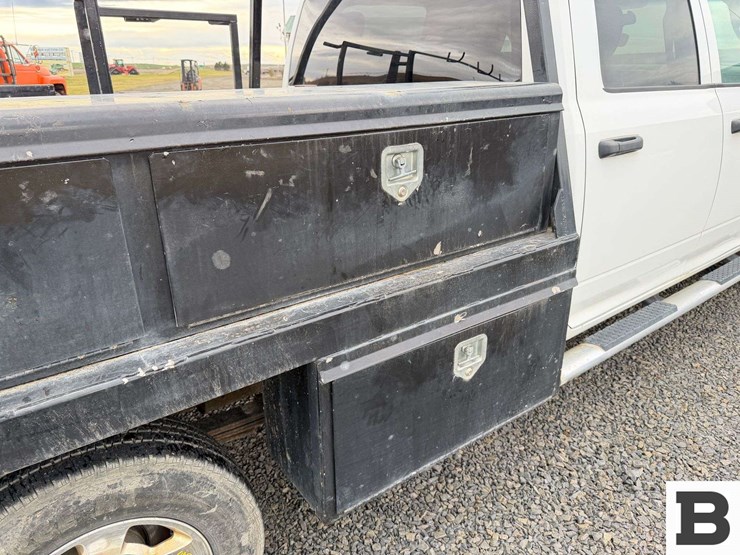 2012-dodge-ram-2500-image-21