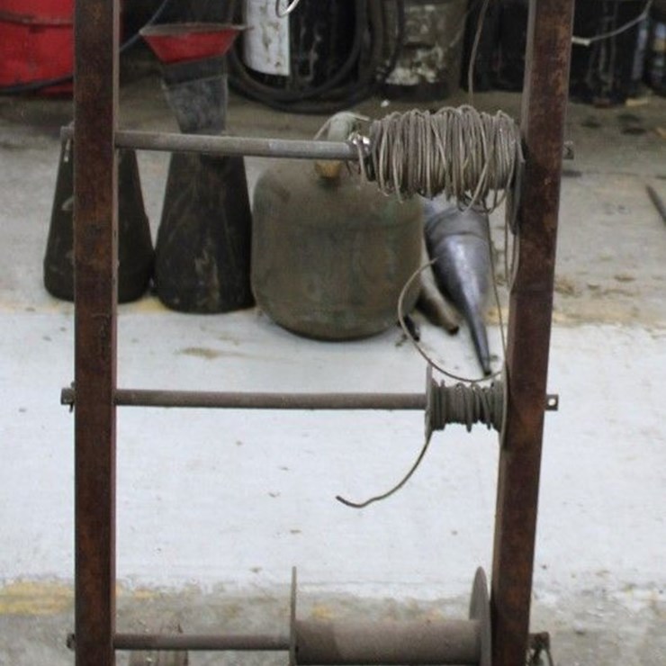 Dolly Wire Cart With Wire