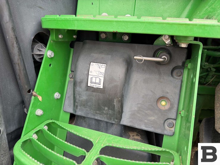 2016-john-deere-7290r-image-21