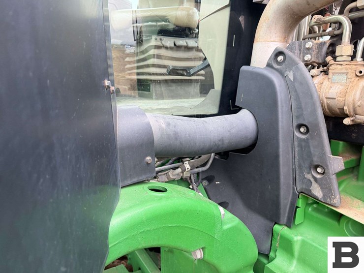 2015-john-deere-8370rt-image-64