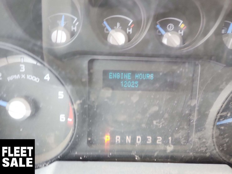 2013-ford-f450-image-26