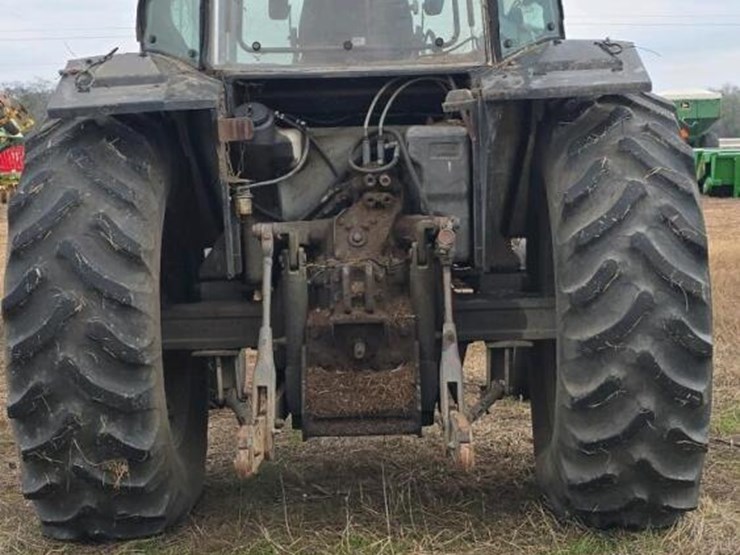 massey-ferguson-3070-tractor,-s/n-p083033:-cab-image-9
