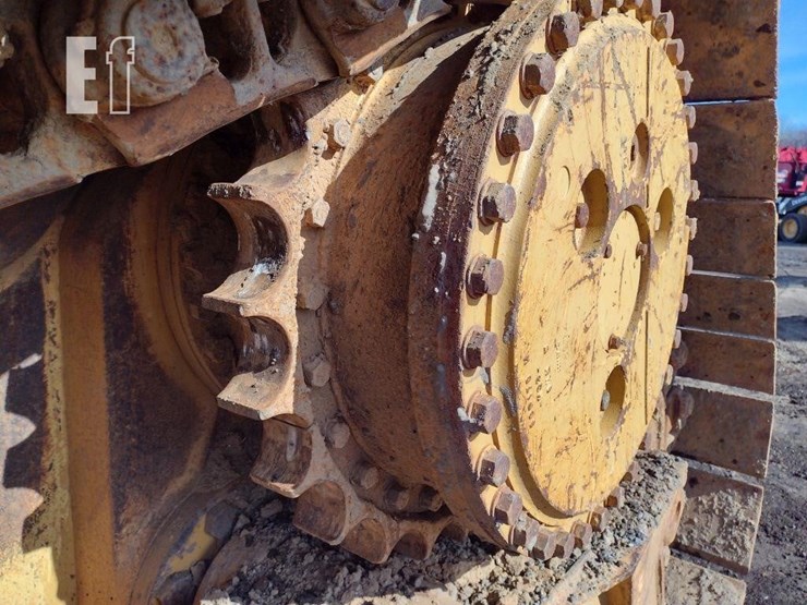 caterpillar-d6h-image-18