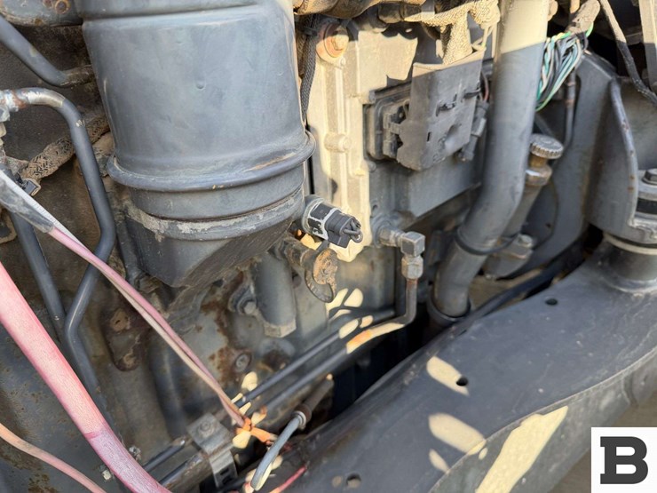 2003-challenger-mt755-image-44