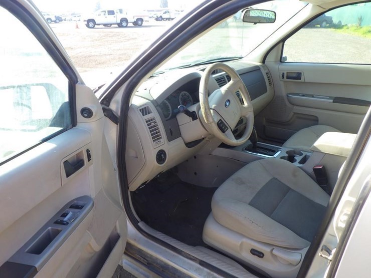 2008-ford-escape-image-5