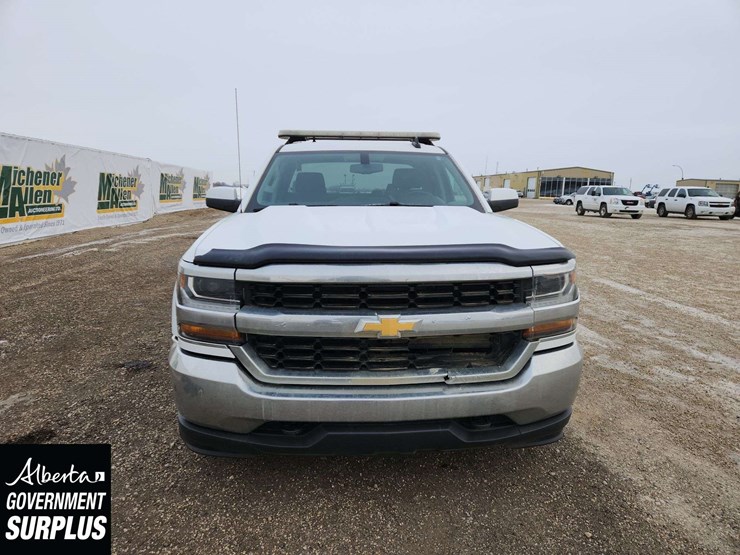 2017-chevrolet-silverado-1500-image-10
