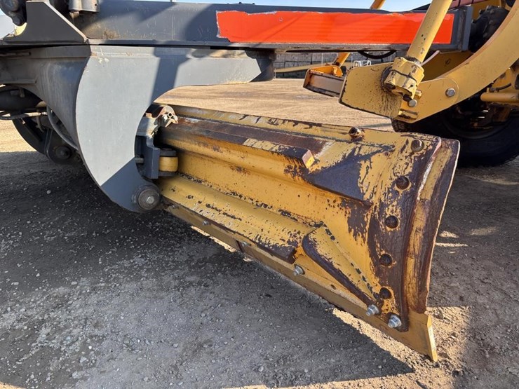 2008-deere-772d-image-24