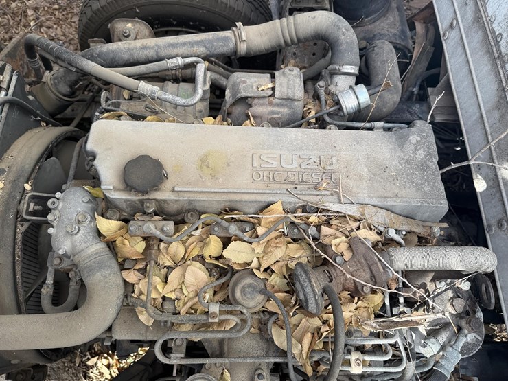 2000-isuzu-npr-image-22