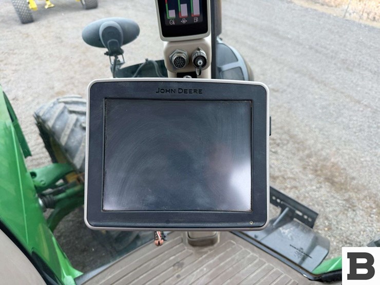 2012-john-deere-8335r-image-105