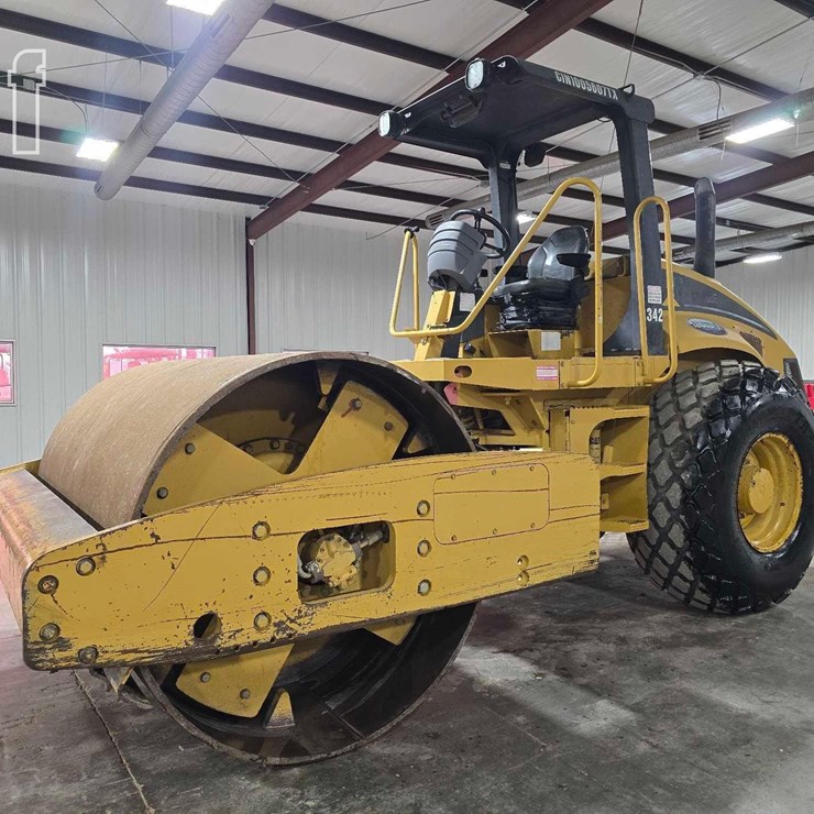 2003 CATERPILLAR CS-563E