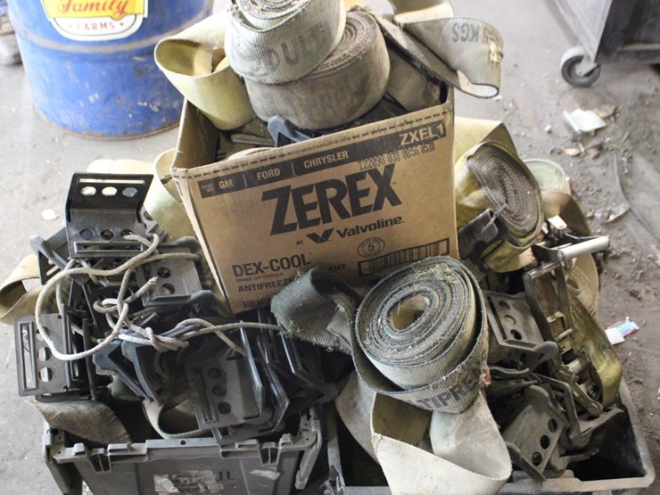 lot-of-various-ratchet-straps-image-1