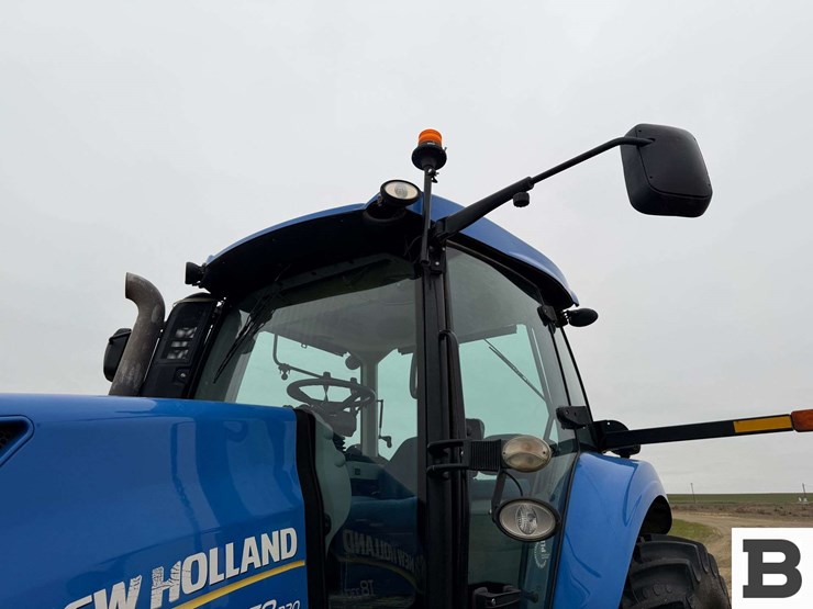 new-holland-t8.330-image-77