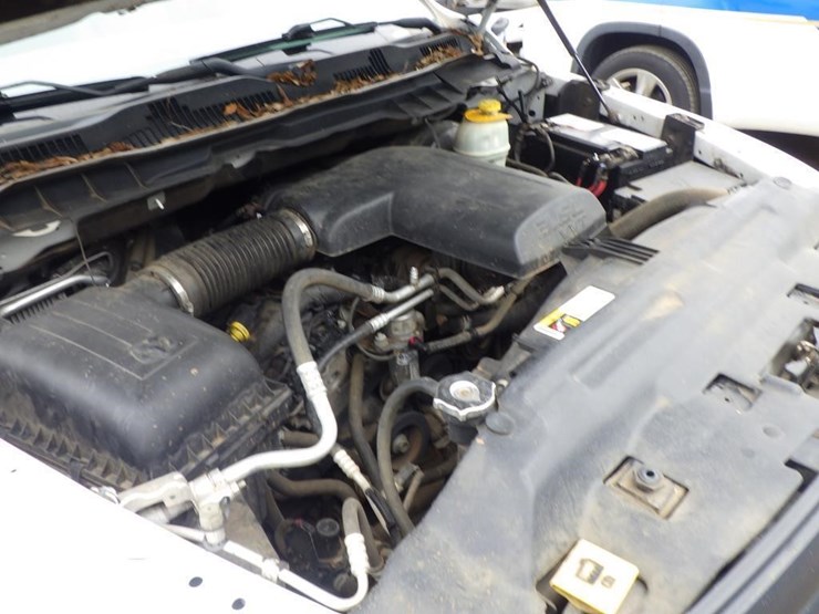 2016-dodge-1500-image-11