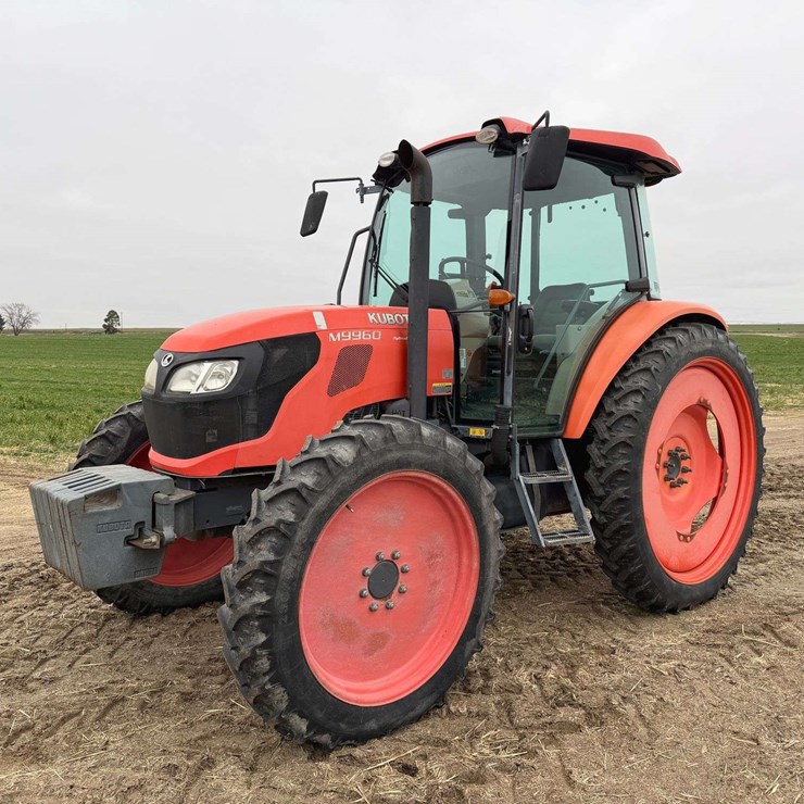 KUBOTA M9960