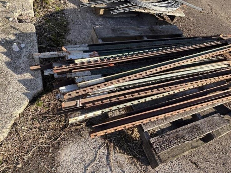 40-6'-t-posts-image-3