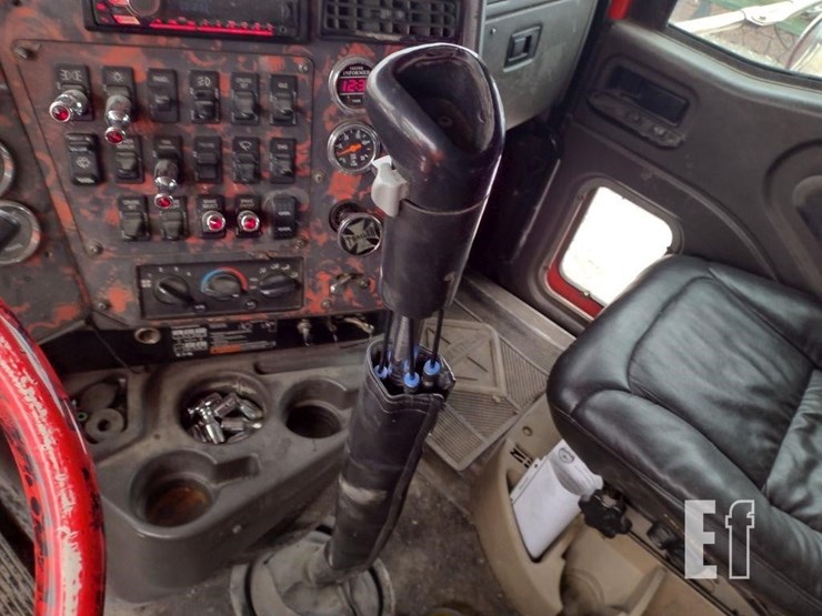 2000-international-9900-image-13