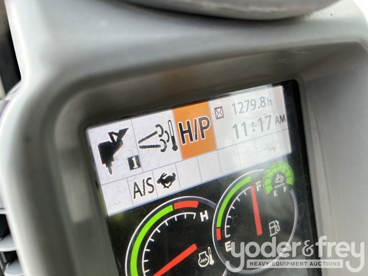 2022-deere-135g-image-43