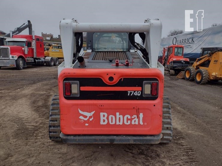 2017-bobcat-t740-image-4