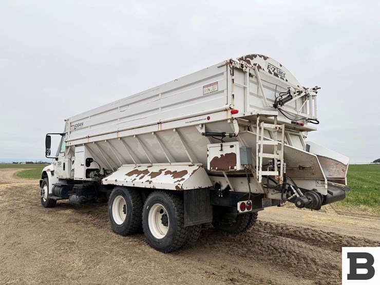 international-4400-image-4